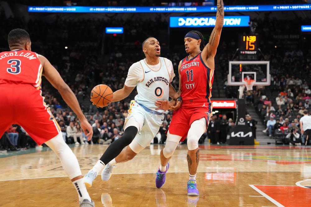 在攻防两端 在攻防两端