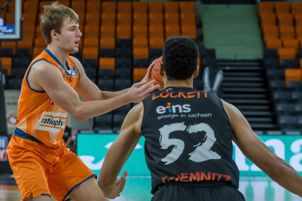 更是德国足 更是德国足